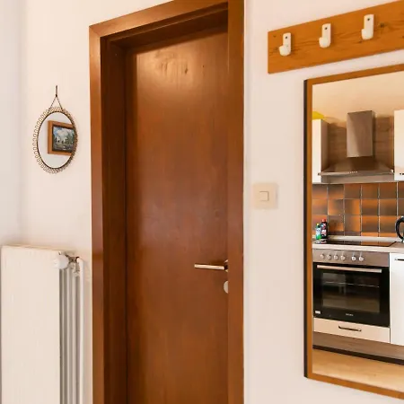 Daire Nordsee-ferienhaus-1 By Interhome Friedrichskoog